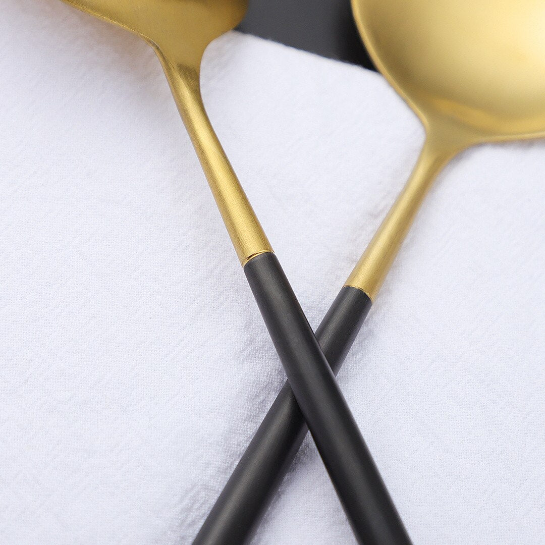 Sleek Elegance Spoon Set