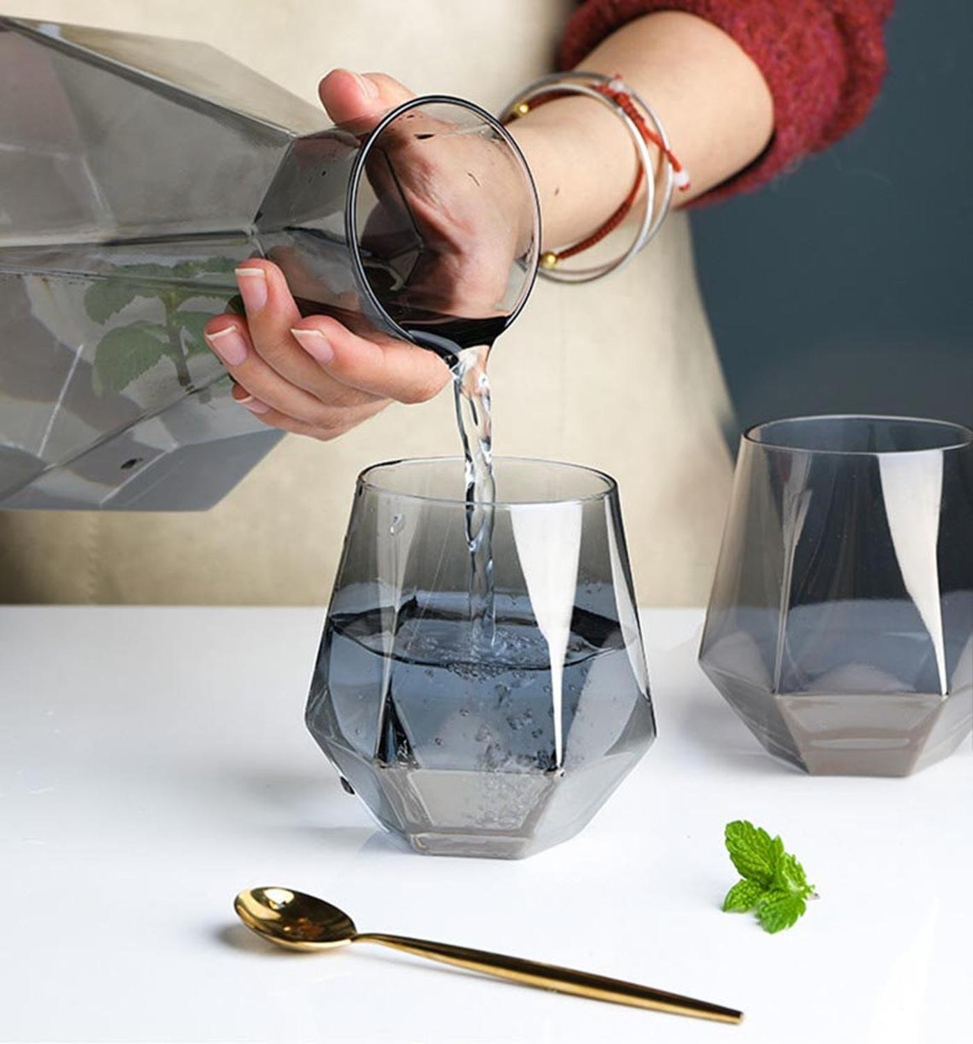 Gemcut Carafe set