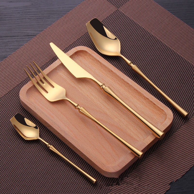 Luxurious Cutlery Set